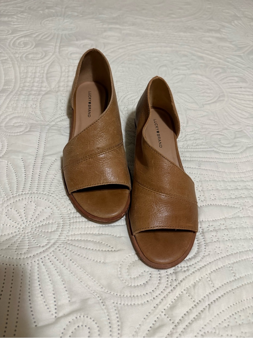 Lucky Brand Tan Open-Toe Leather Sandals